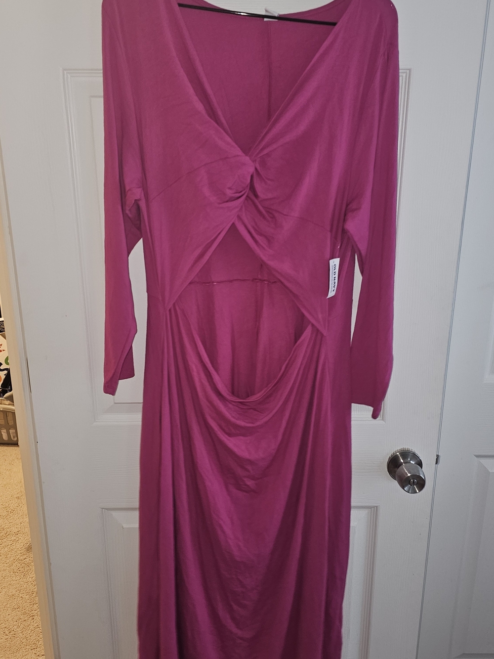 Old Navy Twist-Front Long Sleeve Maxi Dress in Fuchsia